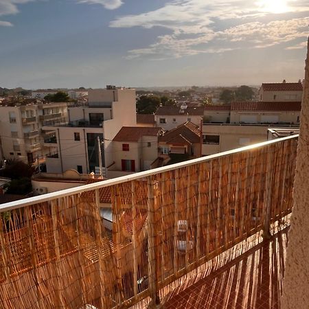 Studio Cote Plage Tout Equipe Vue Sur Le Canigou Canet-en-Roussillon Exterior photo