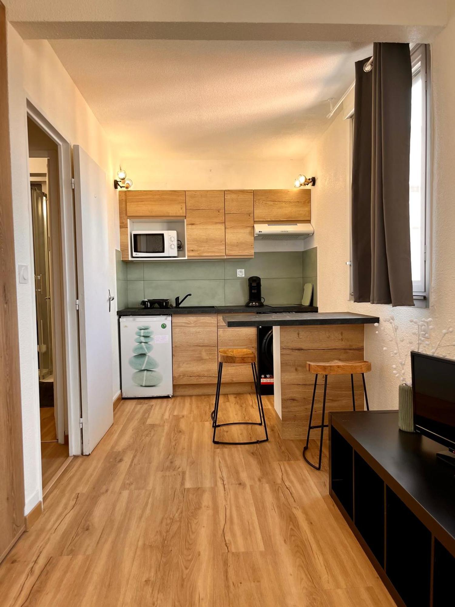 Studio Cote Plage Tout Equipe Vue Sur Le Canigou Canet-en-Roussillon Exterior photo